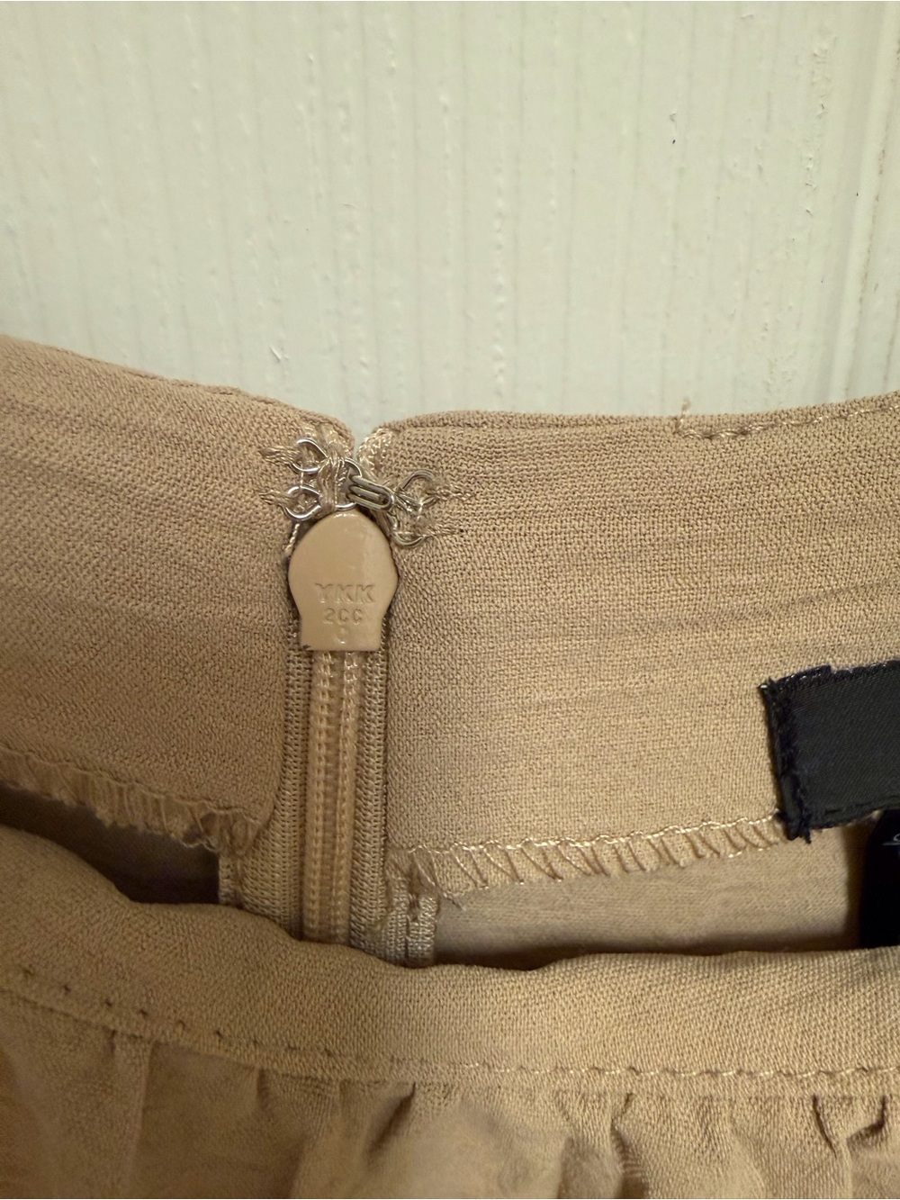 DKNY Off-the-Shoulder Ruffle Mini Dress in Sand - Size 6 Boho, Chic, Romantic - Picture 5 of 8